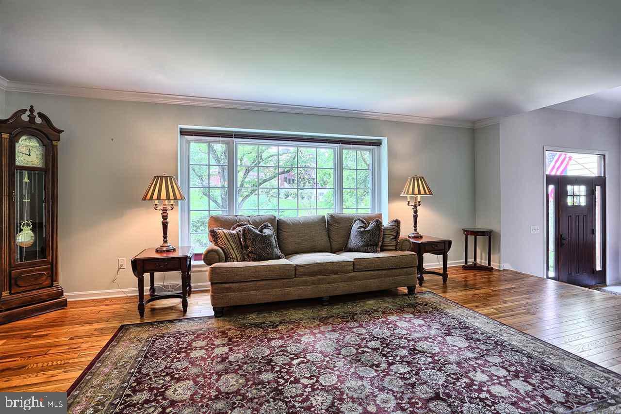 804 Riverview Road Lemoyne, PA 17043 - Photo 7 of 25 Gallery Image 7