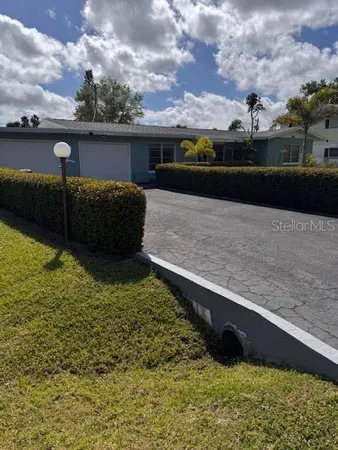$379,500 | 4671 Lemon Bay Drive, Unit 20, Venice, FL 34293