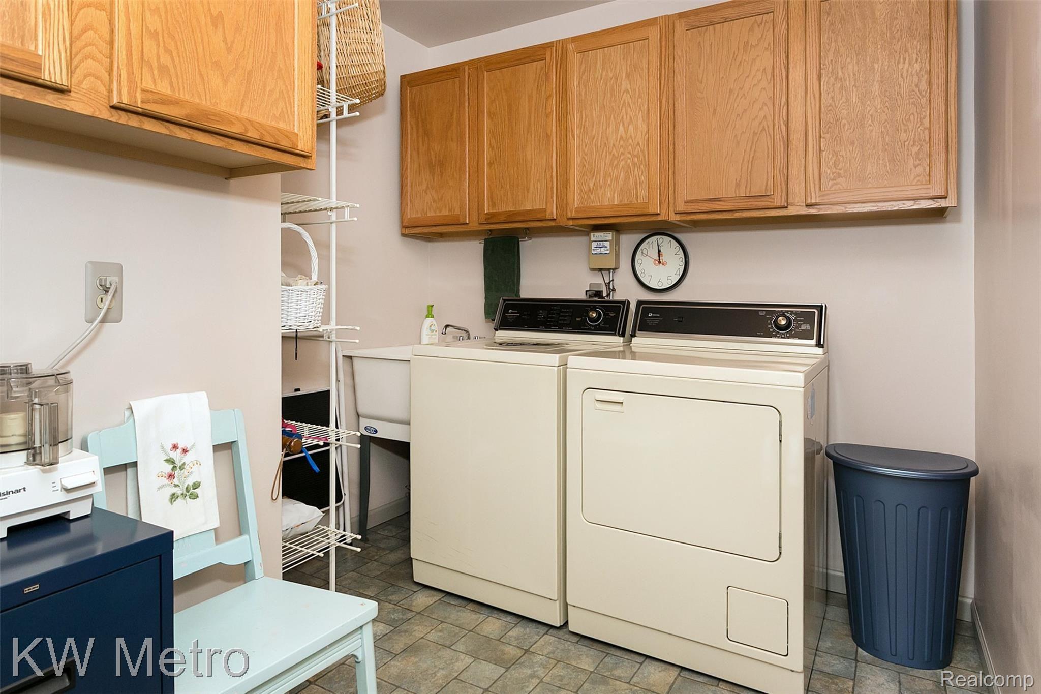 828 Ten Point Drive Rochester, MI 48309 - Photo 33 of 56 Ten Point-33.jpg