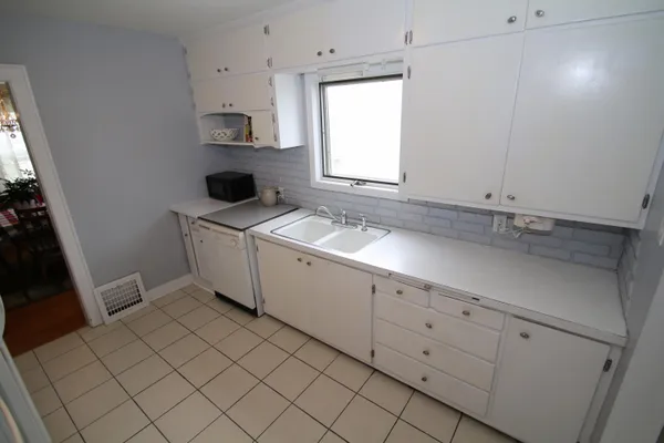 $274,800 | 2114 North 19th Street, Sheboygan, WI 53081