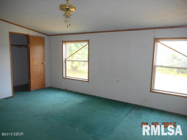 1555 Ozark Road Ozark, IL 62972 - Photo 13 of 18 Gallery Image 13
