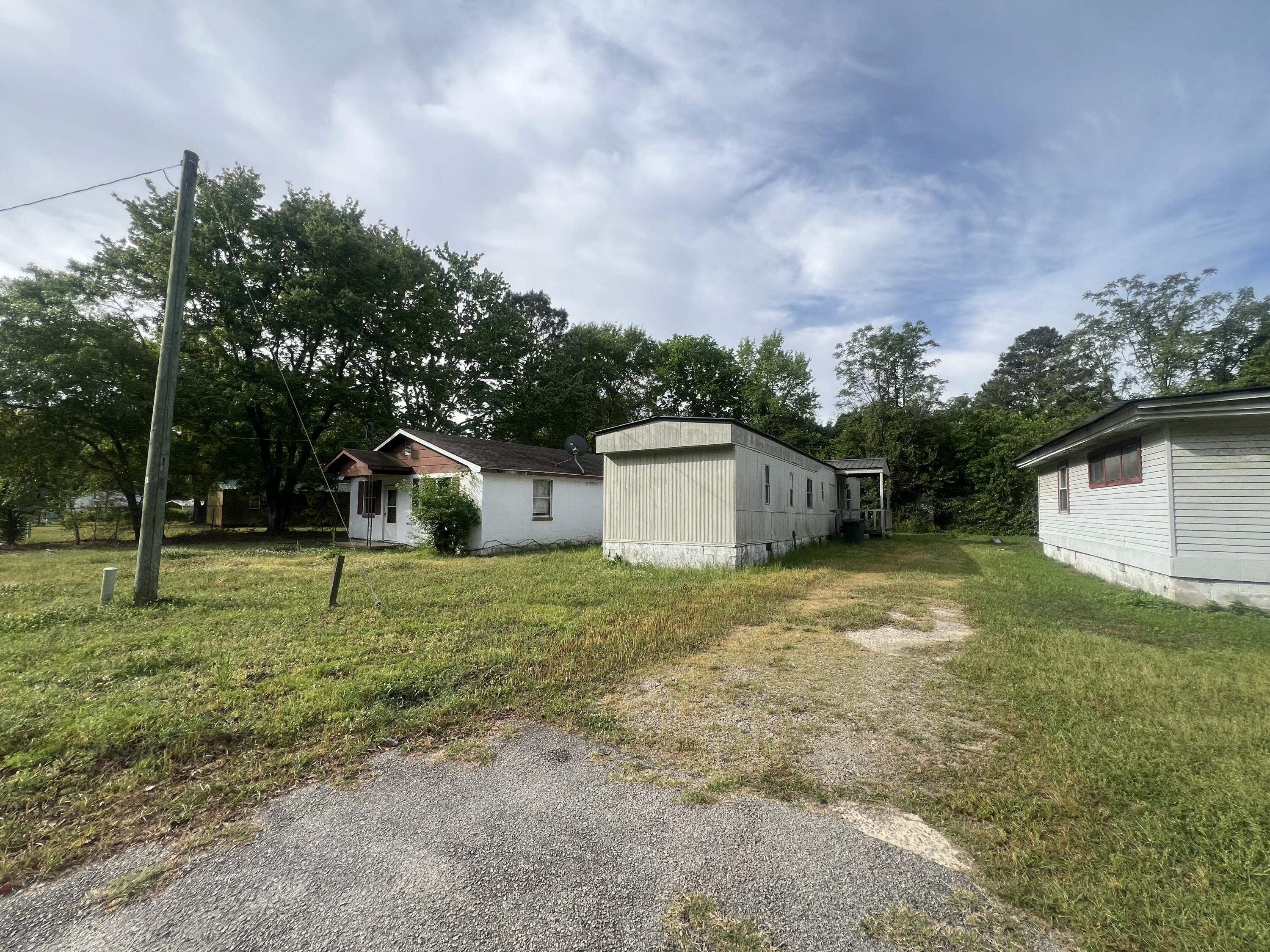 80 Reynolds Street Denmark, SC 29042 - Photo 2 of 26 IMG_8725