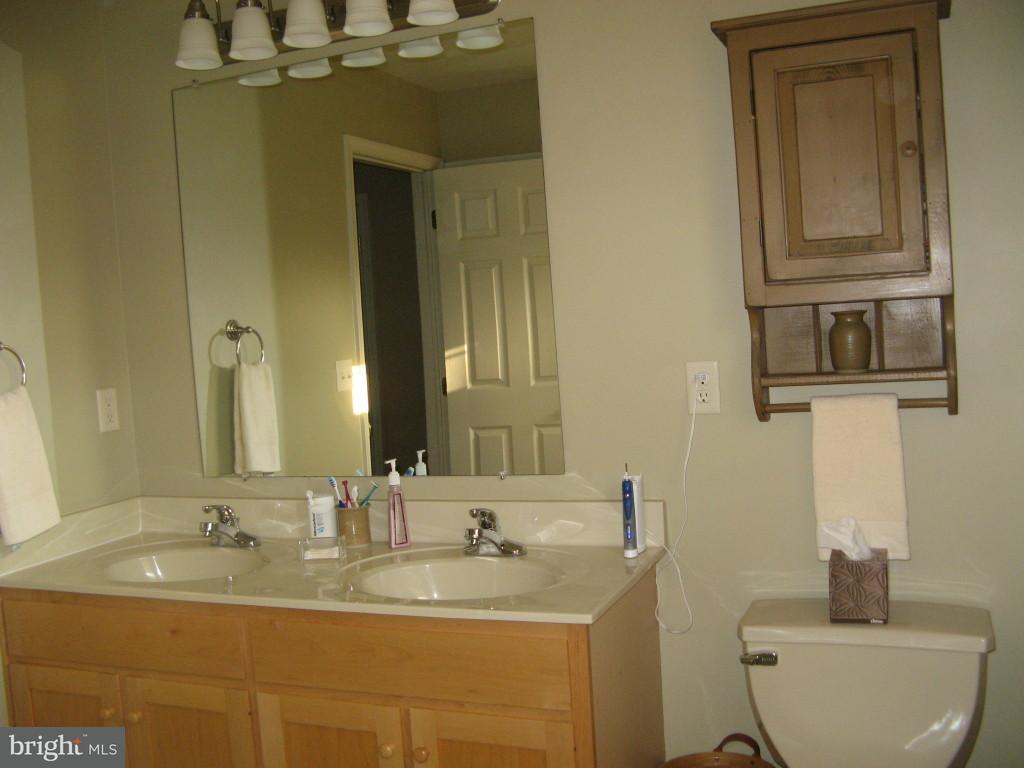 17 Silver Creek Road Lititz, PA 17543 - Photo 15 of 22