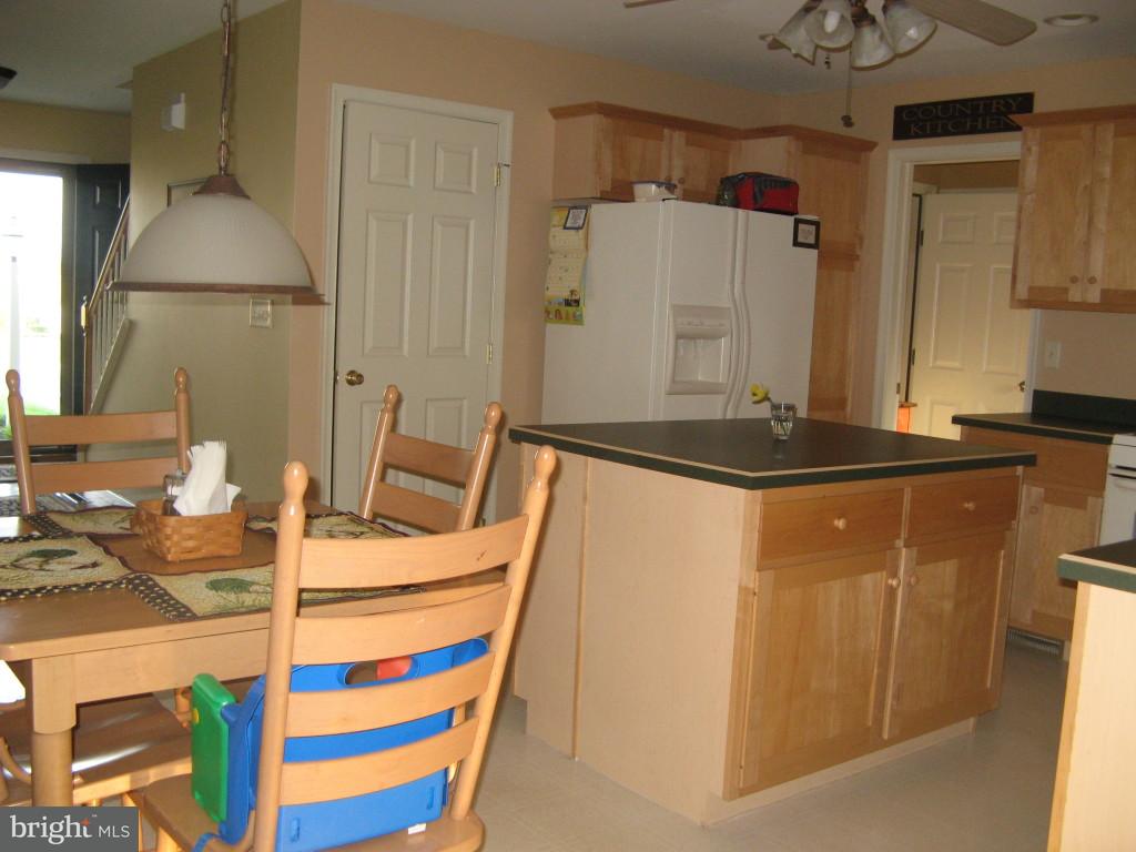 17 Silver Creek Road Lititz, PA 17543 - Photo 5 of 22