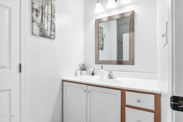 $274,900 | 401 Avalon Place, Cohoes, NY 12047