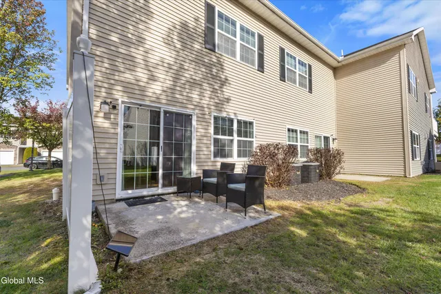 $274,900 | 401 Avalon Place, Cohoes, NY 12047