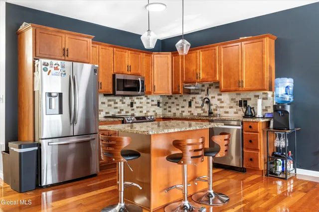 $274,900 | 401 Avalon Place, Cohoes, NY 12047