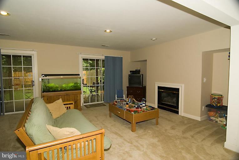 137 Roland Court Southwest Vienna, VA 22180 - Photo 12 of 26 Recreation Room