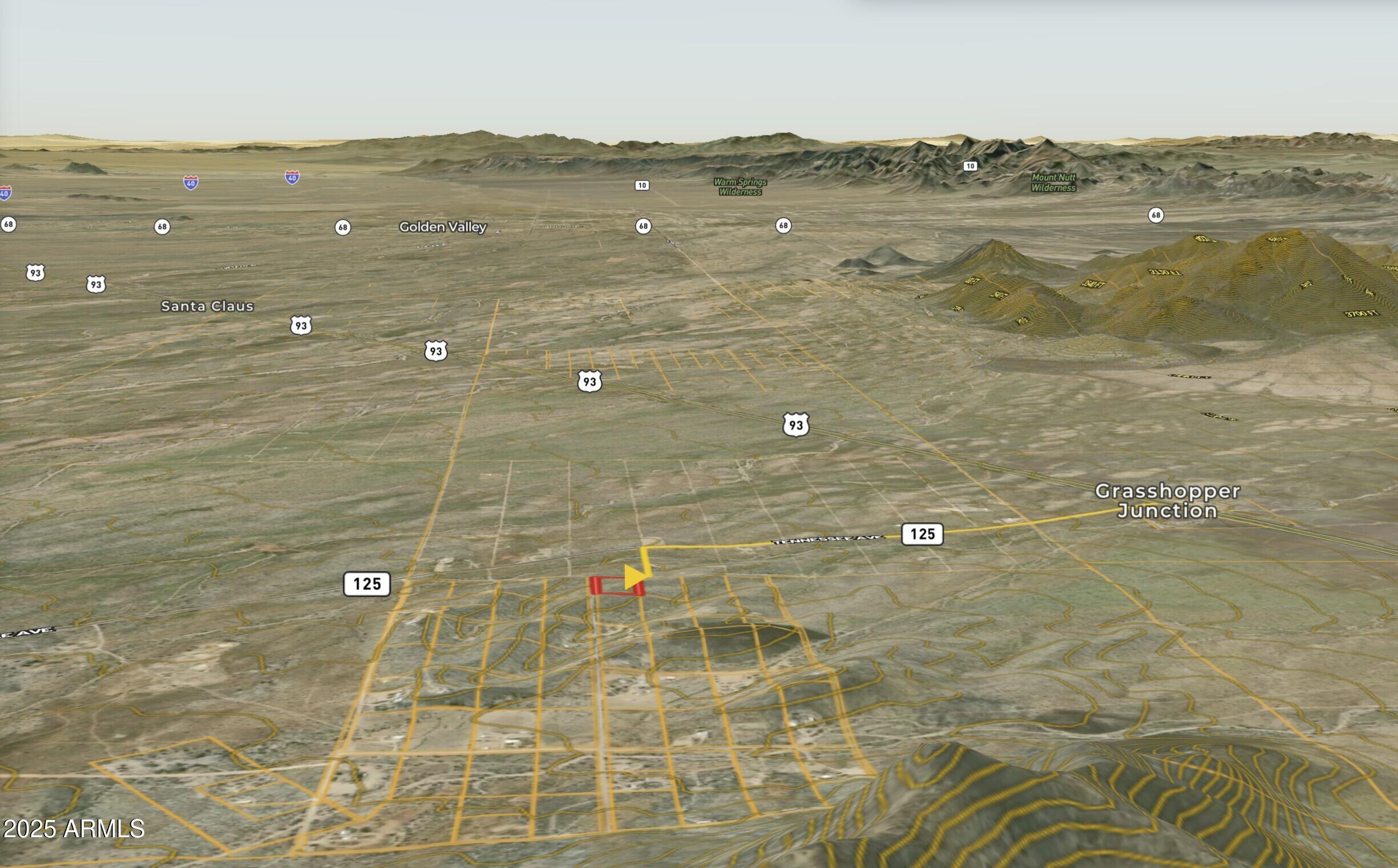 6127 West Uranium Road, Unit 60 Chloride, AZ 86431 - Photo 10 of 12 a view of a bathroom with a shower