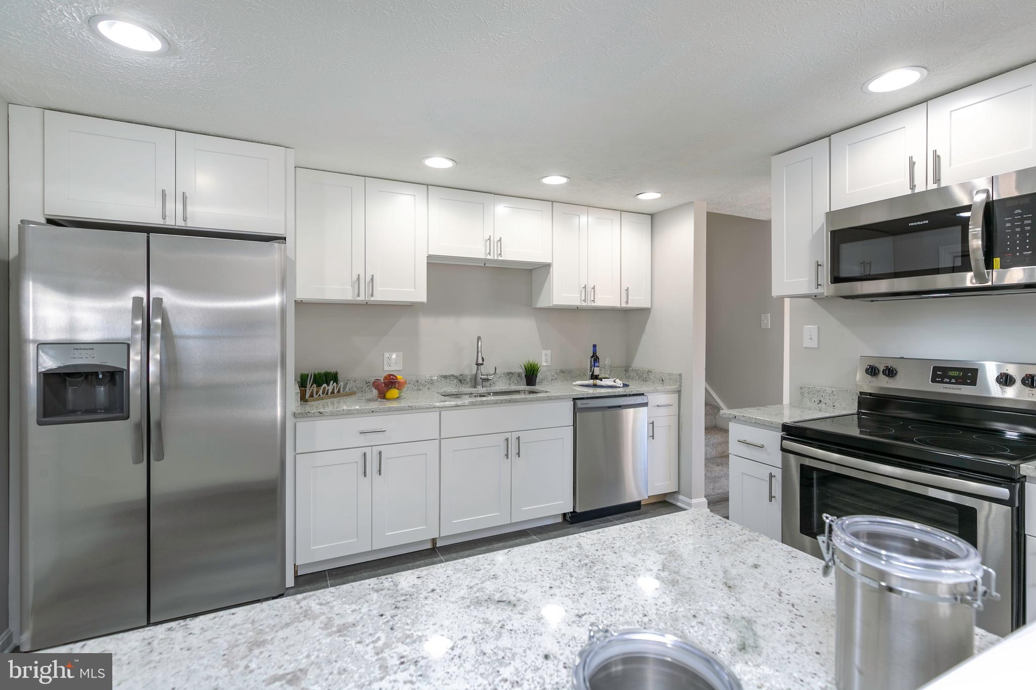 9 Russet Court Baltimore, MD 21221 - Photo 14 of 41 Kitchen