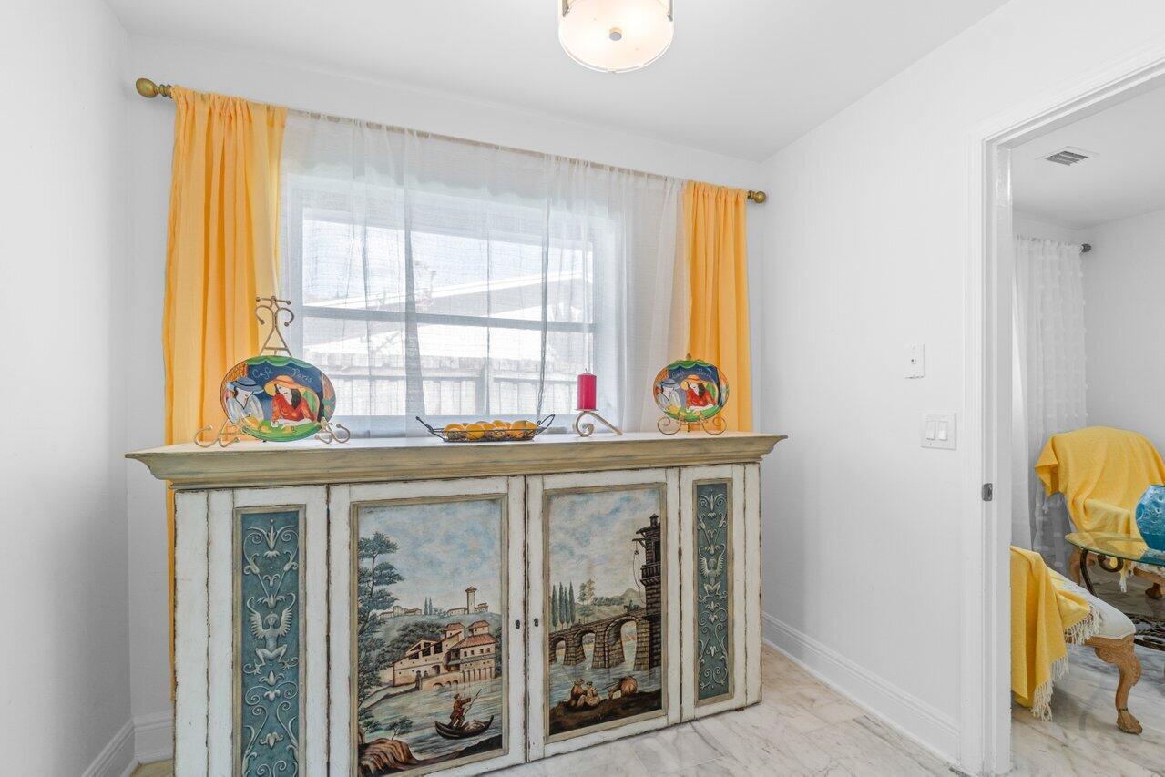 27 Pinehurst Lane Boca Raton, FL 33431 - Photo 14 of 33 012-27PinehurstLane-BocaRaton-FL-33431-S