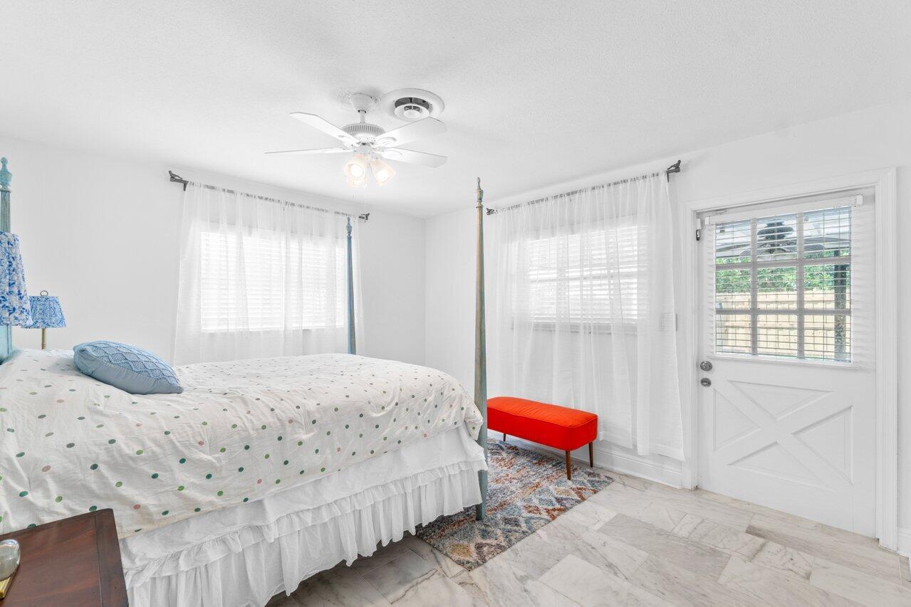 27 Pinehurst Lane Boca Raton, FL 33431 - Photo 19 of 33 025-27PinehurstLane-BocaRaton-FL-33431-S