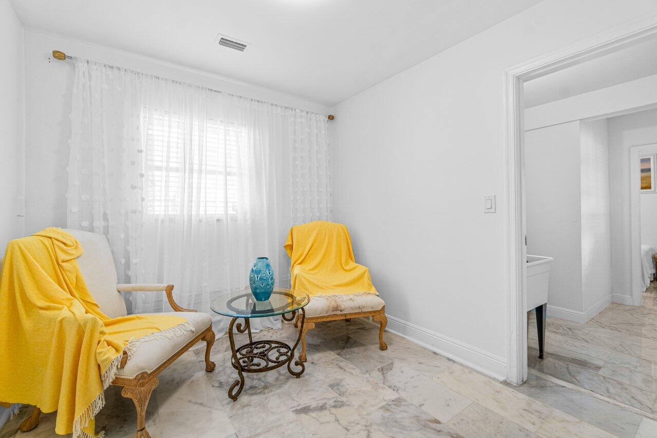 27 Pinehurst Lane Boca Raton, FL 33431 - Photo 23 of 33 019-27PinehurstLane-BocaRaton-FL-33431-S