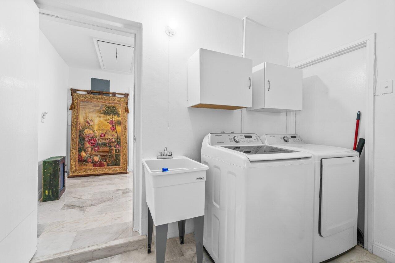 27 Pinehurst Lane Boca Raton, FL 33431 - Photo 24 of 33 020-27PinehurstLane-BocaRaton-FL-33431-S