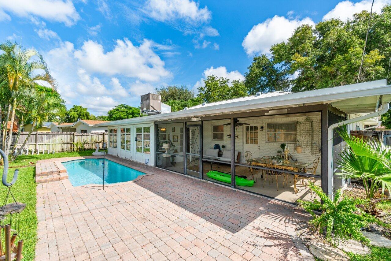 27 Pinehurst Lane Boca Raton, FL 33431 - Photo 30 of 33 032-27PinehurstLane-BocaRaton-FL-33431-S