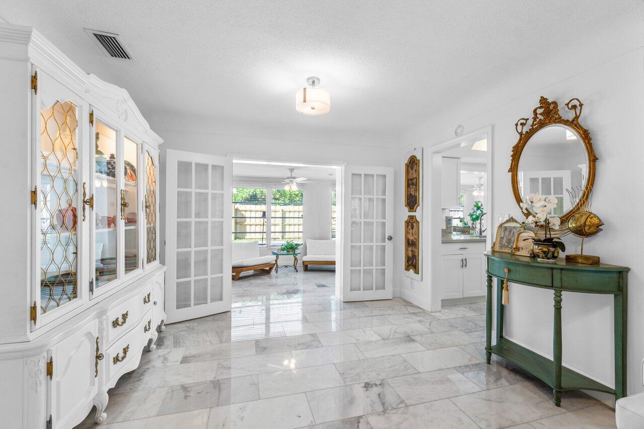 27 Pinehurst Lane Boca Raton, FL 33431 - Photo 8 of 33 009-27PinehurstLane-BocaRaton-FL-33431-S