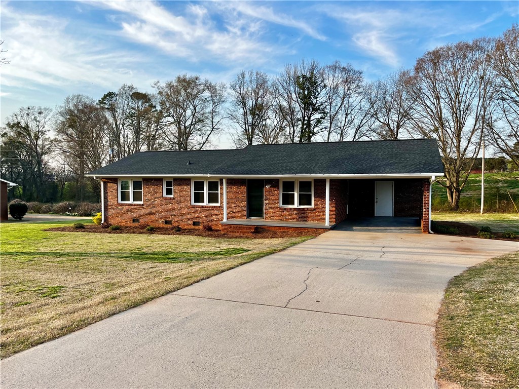 517 Williams Farm Road Westminster, SC 29693 - Photo 12 of 14 Ample parking