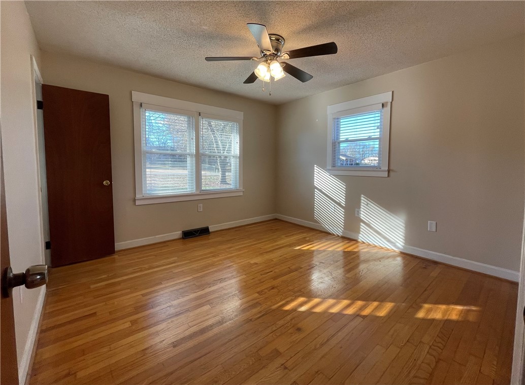 517 Williams Farm Road Westminster, SC 29693 - Photo 6 of 14 Primary Bedroom