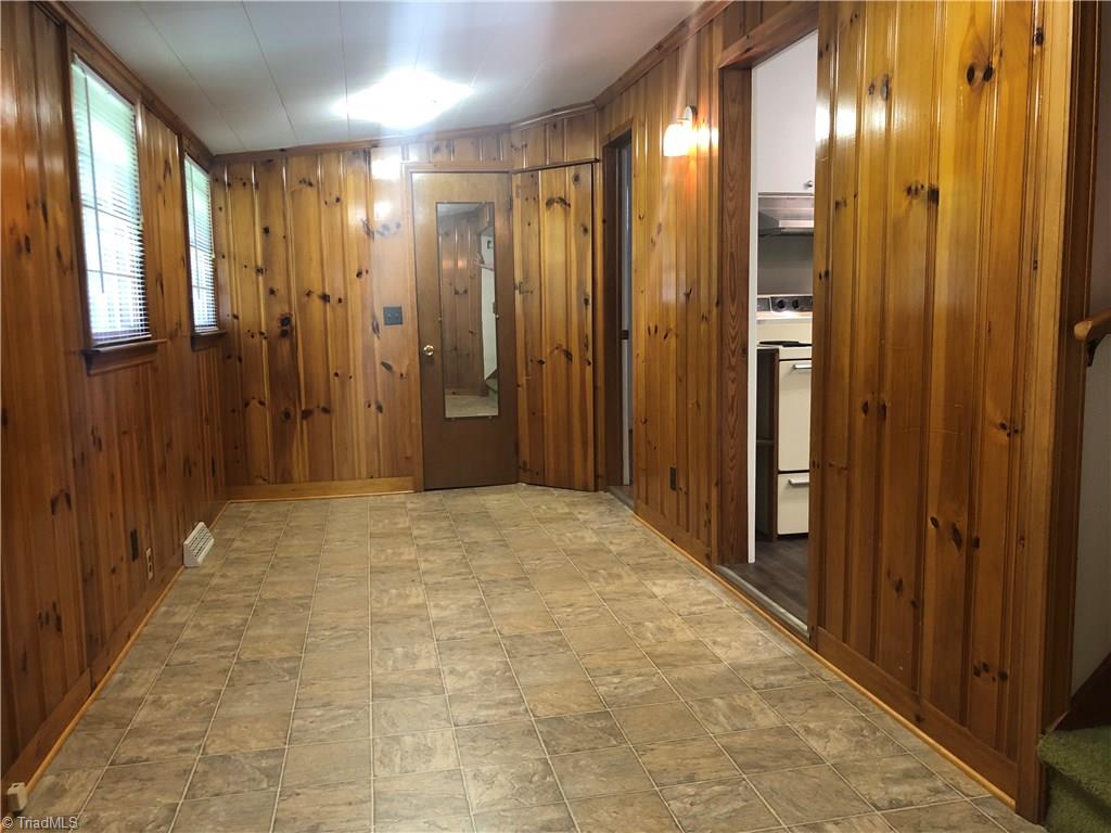 157 Ridge Street Elkin, NC 28621 - Photo 17 of 20 Gallery Image 17