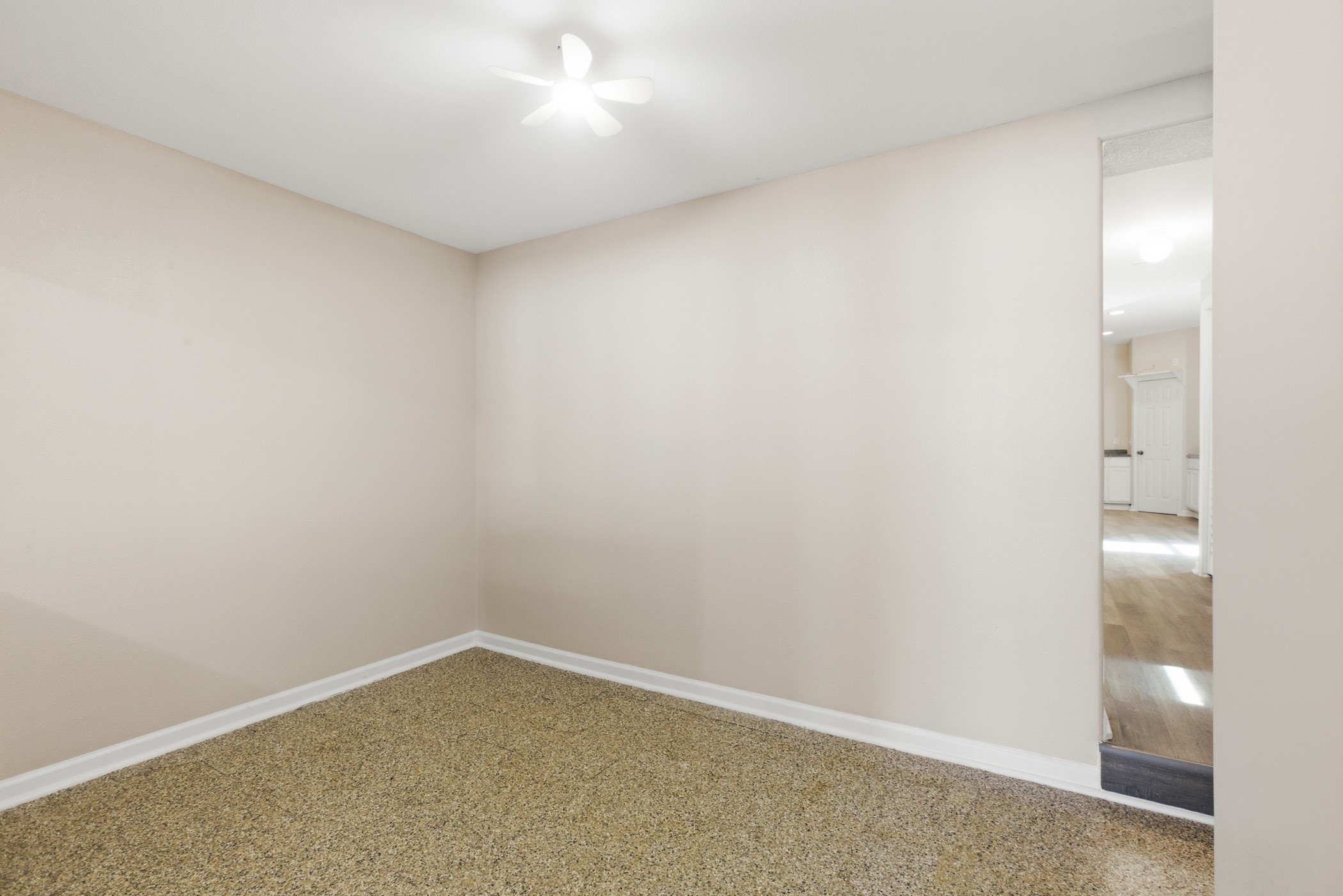 313 Grand Avenue Bacliff, TX 77518 - Photo 11 of 50 an empty room with a bathroom