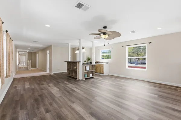 $435,000 | 313 Grand Avenue, Bacliff, TX 77518