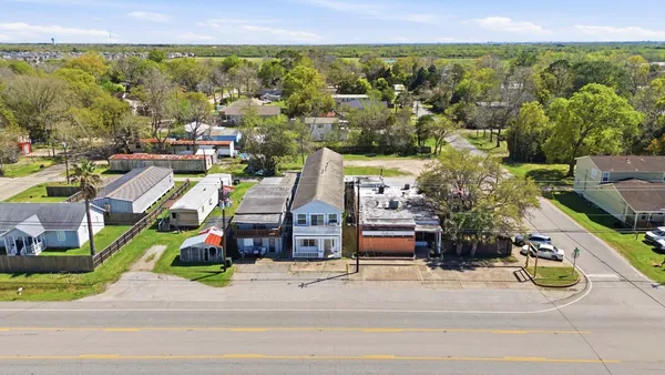 $435,000 | 313 Grand Avenue, Bacliff, TX 77518