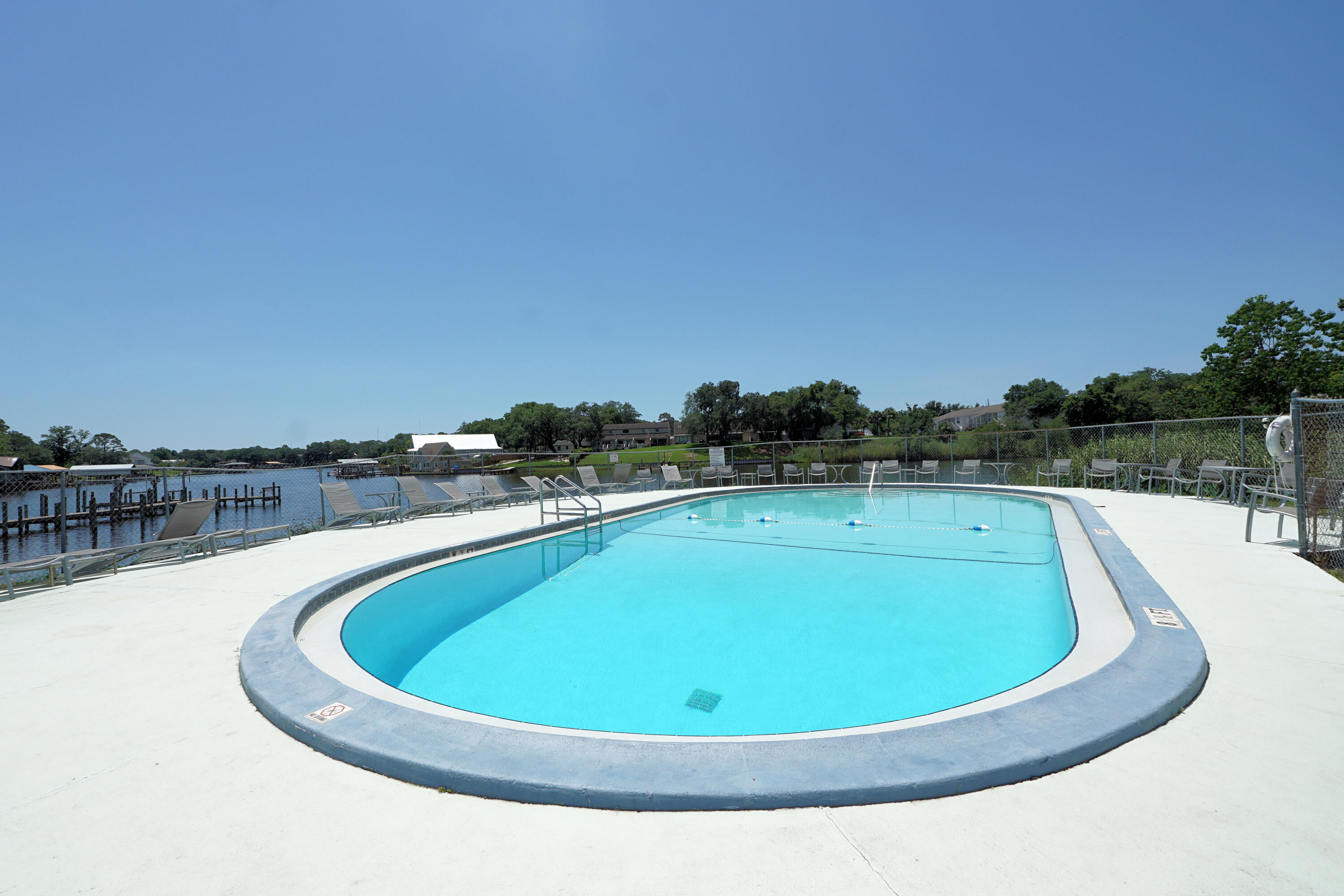 210 Pelham Road, Unit 212A Fort Walton Beach, FL 32547 - Photo 2 of 34 Pier One