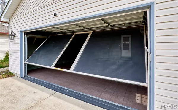 $348,500 | 131 Hollyhock Drive, Troy, MO 63379