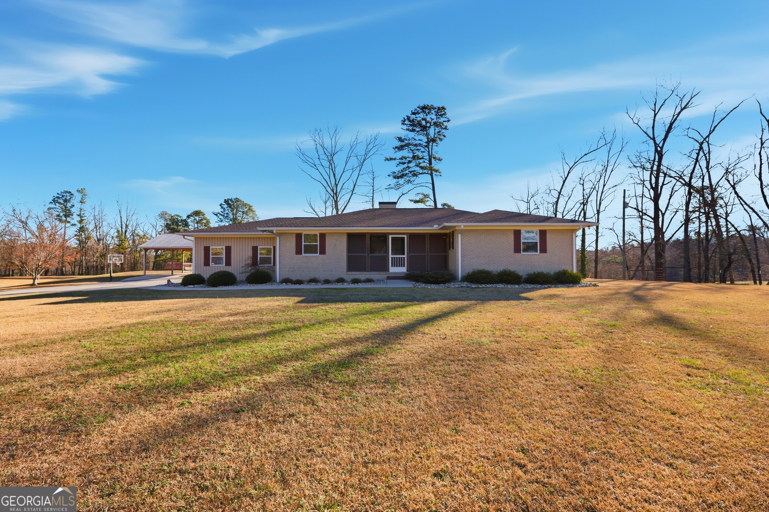 281 Line Road Toccoa, GA 30577 - Photo 4 of 93 a front view of a house with a yard