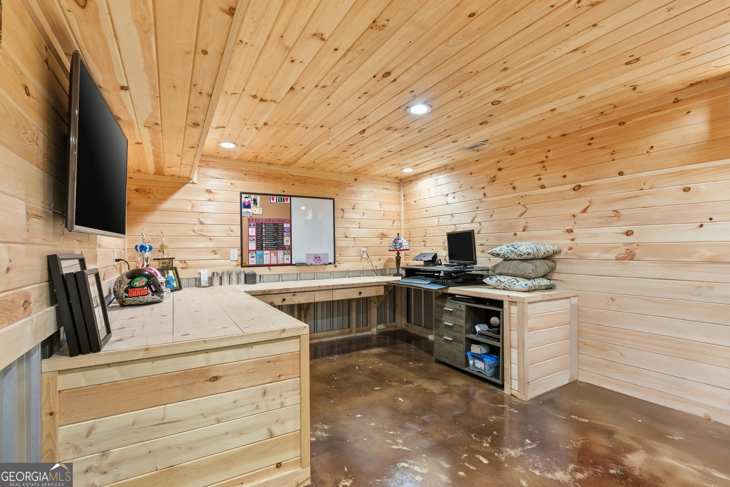 281 Line Road Toccoa, GA 30577 - Photo 47 of 93 a kitchen with stainless steel appliances a stove a sink and a refrigerator