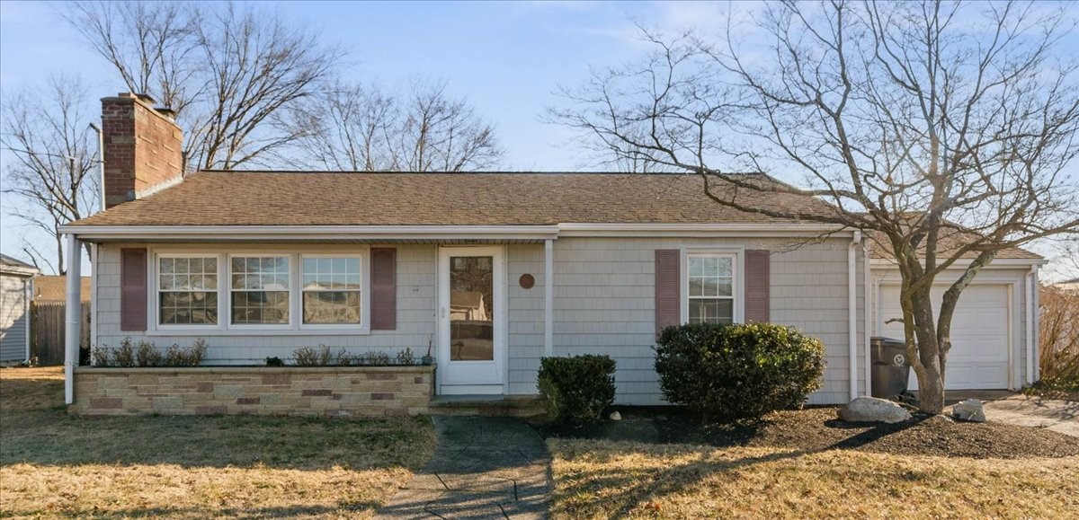 91 Weeden Avenue East Providence, RI 02916 - Photo 1 of 24