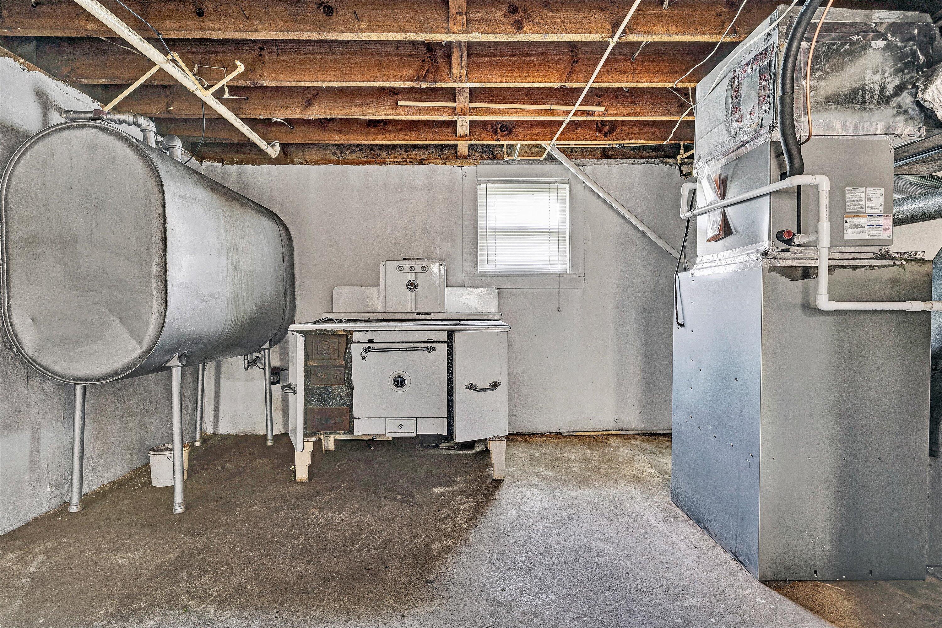 77 Mountain Pass Road Blue Ridge, VA 24064 - Photo 24 of 42 20-VM-05937