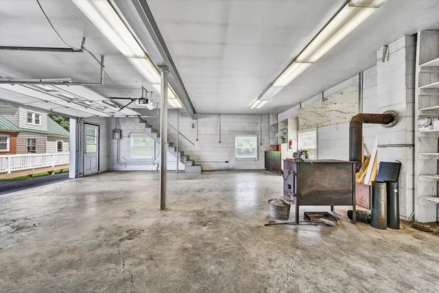 $399,900 | 77 Mountain Pass Road, Blue Ridge, VA 24064