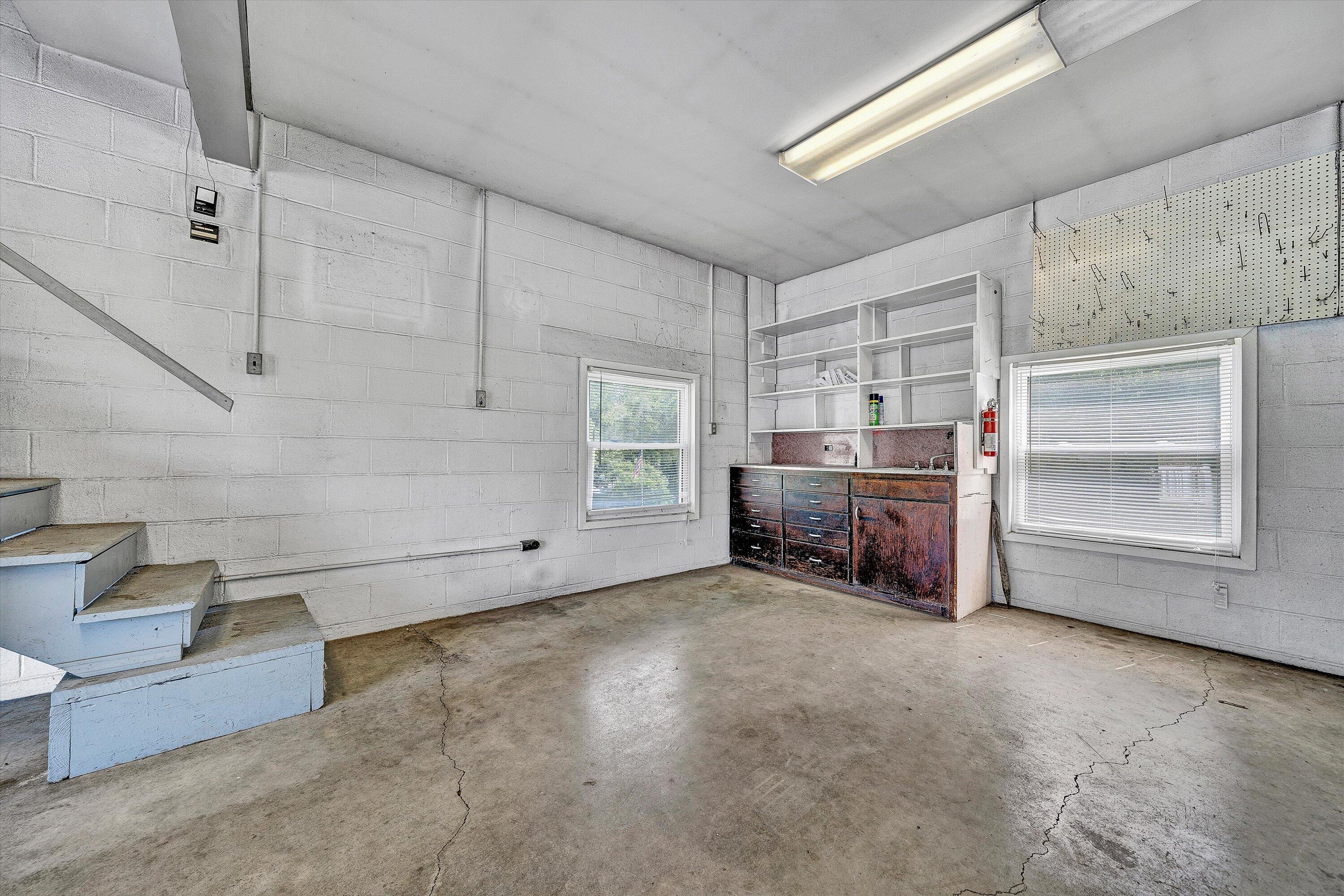 77 Mountain Pass Road Blue Ridge, VA 24064 - Photo 33 of 42 30-VM-05972