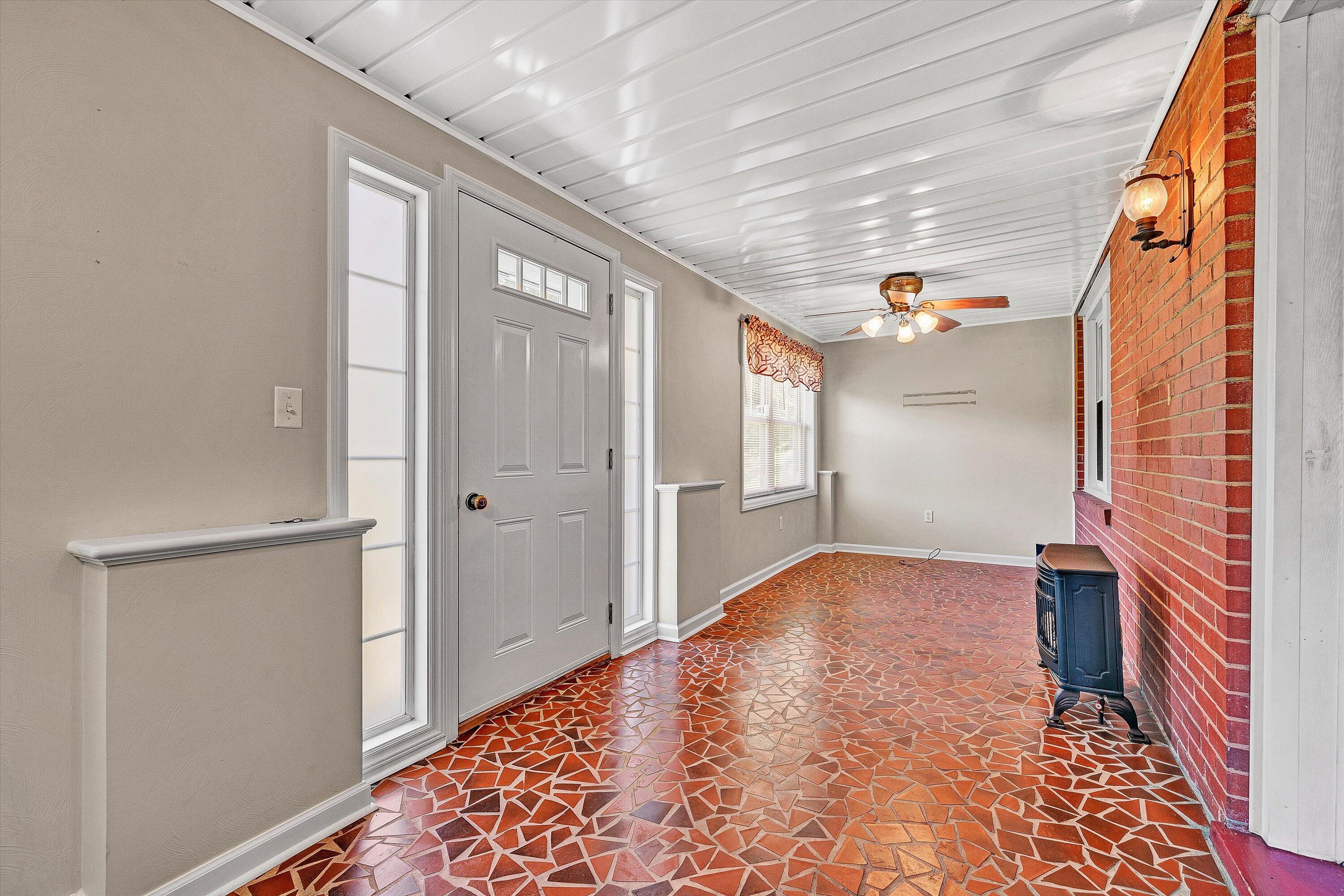 77 Mountain Pass Road Blue Ridge, VA 24064 - Photo 7 of 42 03-VM-05852