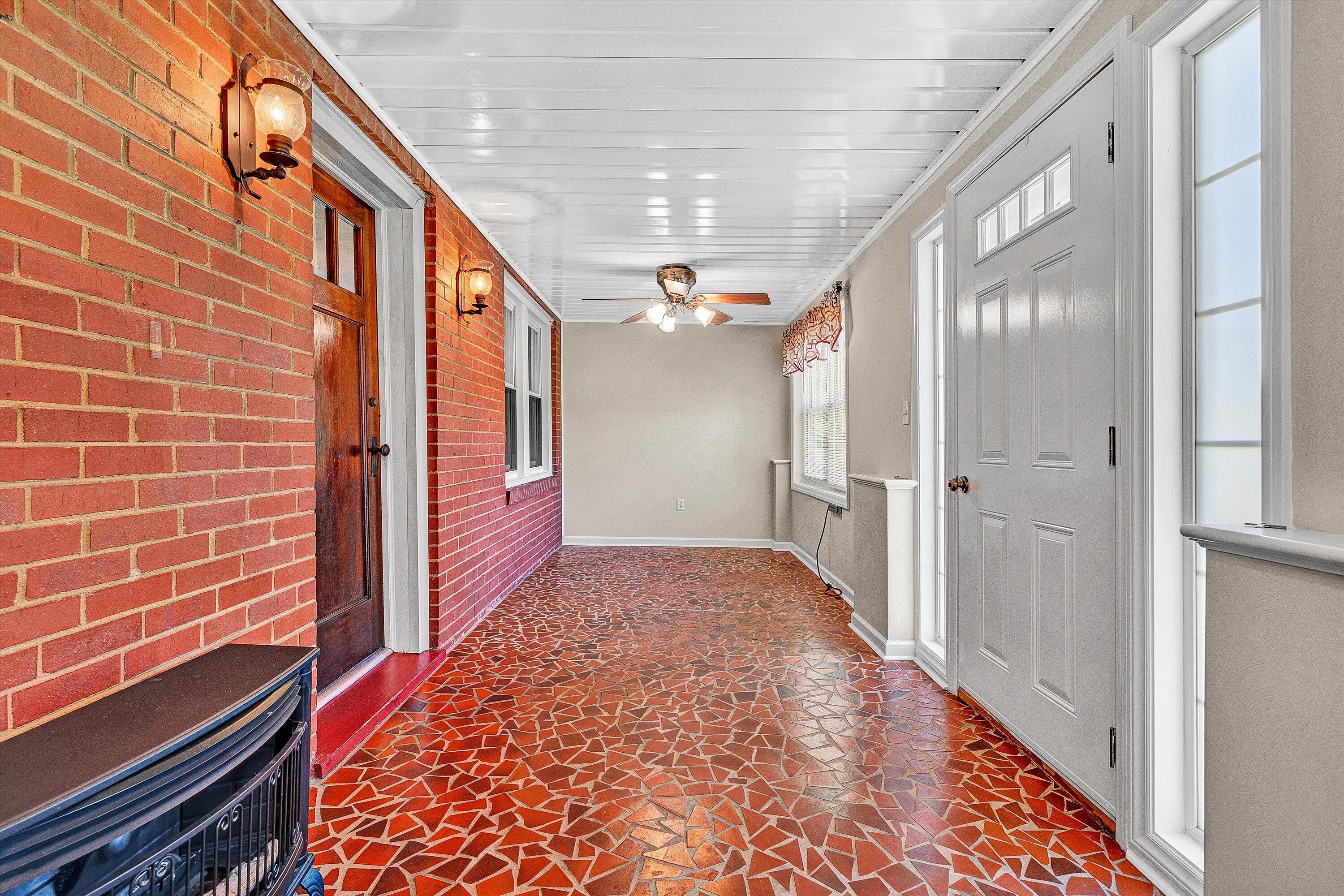 77 Mountain Pass Road Blue Ridge, VA 24064 - Photo 8 of 42 04-VM-05857