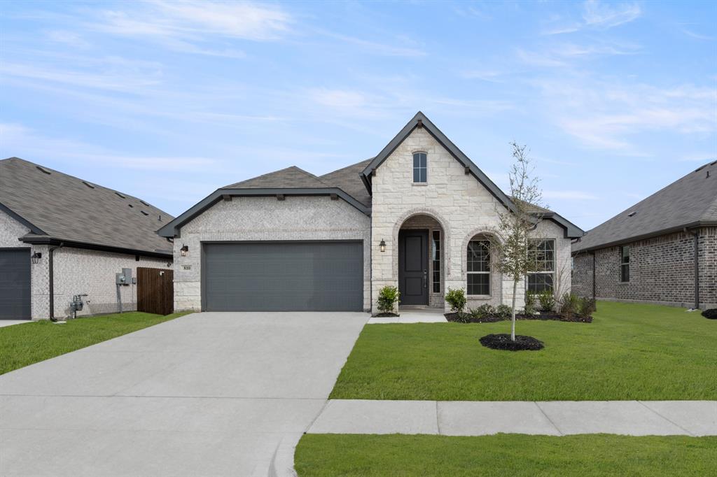810 Misty Lane Cleburne, TX 76033 - Photo 28 of 30 810 Misty- Front-1