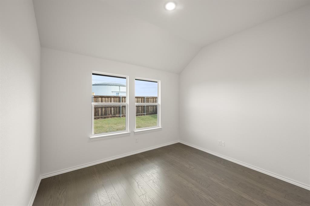 810 Misty Lane Cleburne, TX 76033 - Photo 10 of 30 810 Misty- Flex Space-1