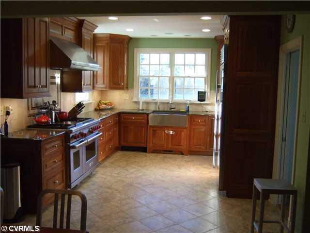 202 Wakefield Road Richmond, VA 23221 - Photo 8 of 24 Gallery Image 8