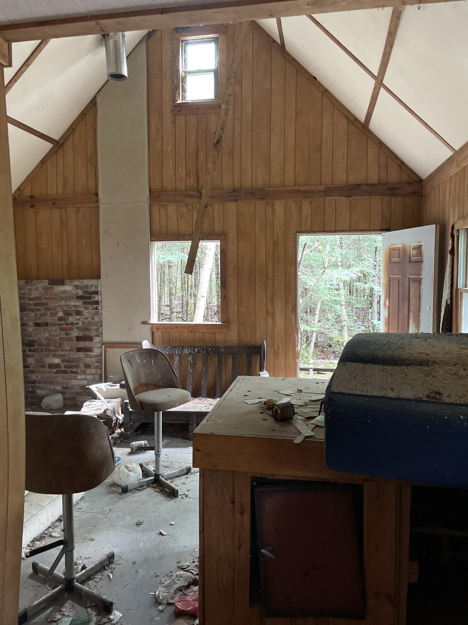 684 Lower Detroit Road Plymouth, ME 04969 - Photo 6 of 7 Goodridge Interior cabin pic