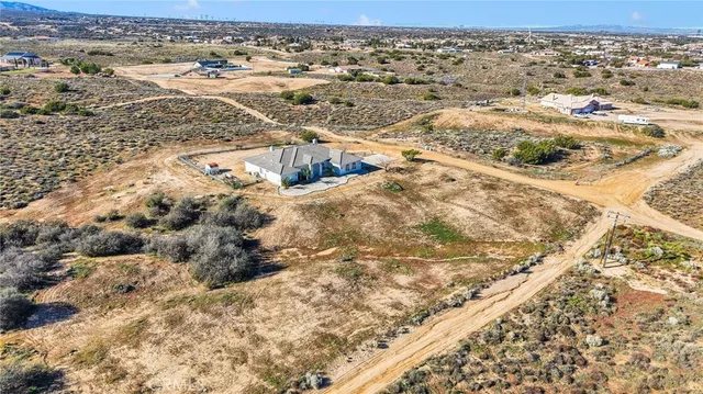 $749,000 | 6086 Pythagoras Avenue, Oak Hills, CA 92344