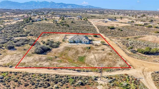 $749,000 | 6086 Pythagoras Avenue, Oak Hills, CA 92344