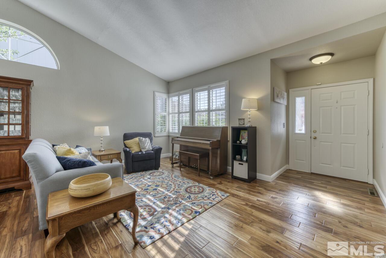 975 Leah Circle Reno, NV 89511 - Photo 7 of 40 Photo 7