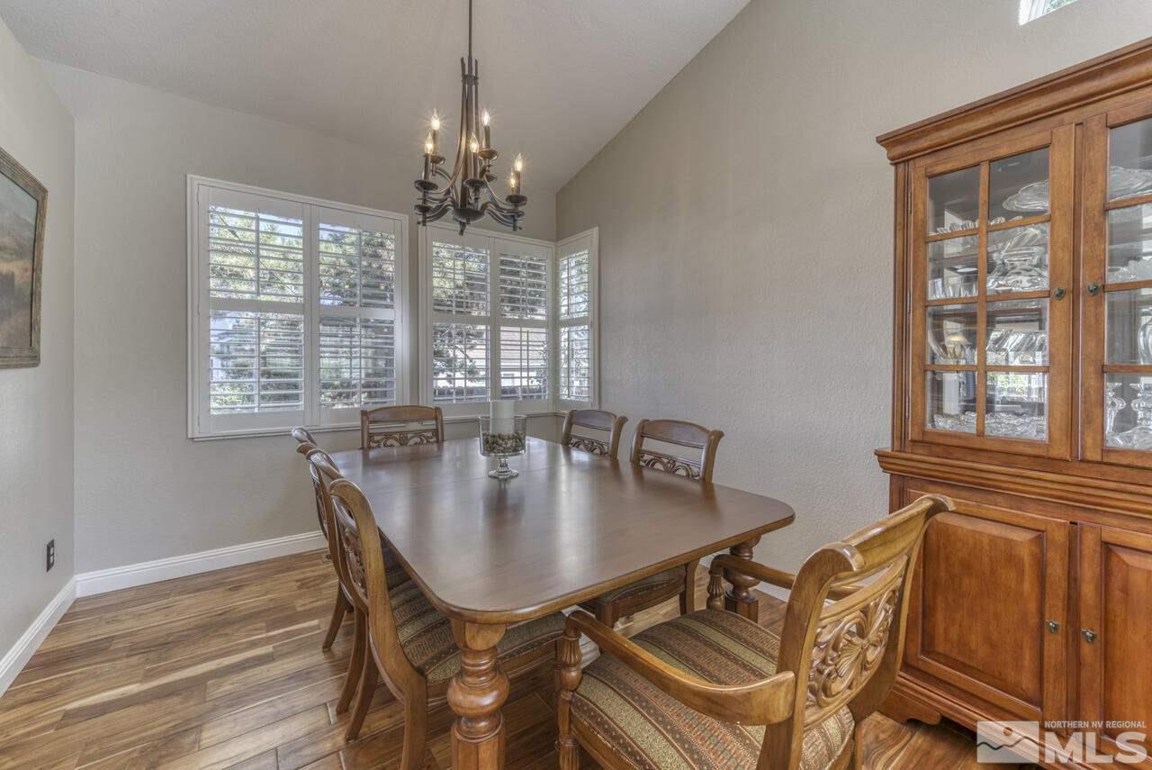 975 Leah Circle Reno, NV 89511 - Photo 10 of 40 Photo 10