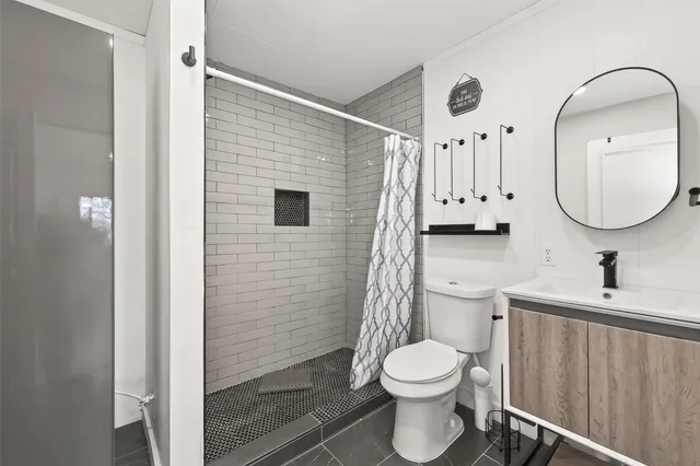 $524,900 | 707 Montclair Boulevard, Sugar Land, TX 77478