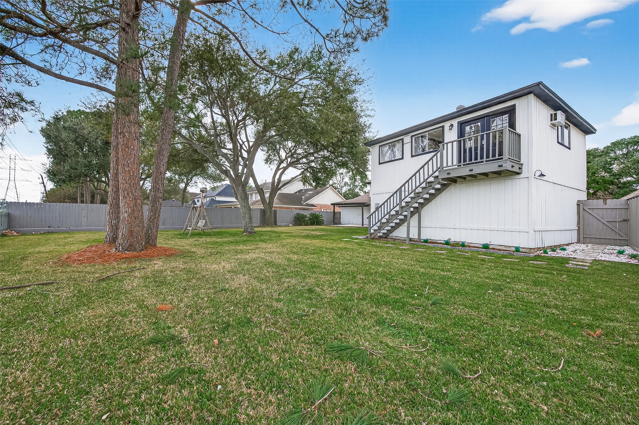 707 Montclair Boulevard Sugar Land, TX 77478 - Photo 44 of 50 front view of house with a yard
