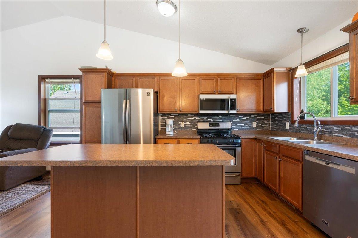 526 Hackney Avenue Shakopee, MN 55379 - Photo 28 of 41