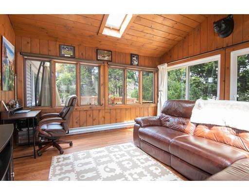 28 Pine Ridge Road Weymouth, MA 02189 - Photo 17 of 32