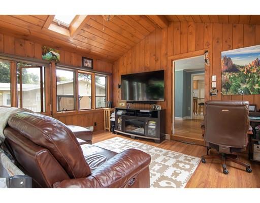 28 Pine Ridge Road Weymouth, MA 02189 - Photo 18 of 32