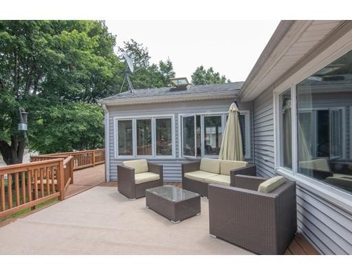 28 Pine Ridge Road Weymouth, MA 02189 - Photo 3 of 32